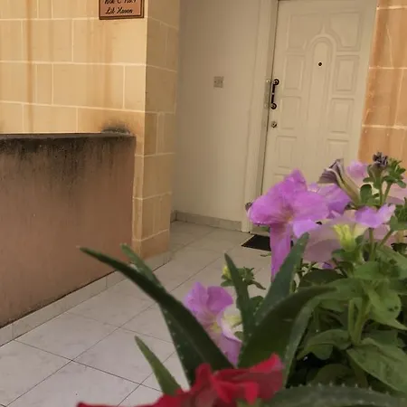 Ferienhaus Swieqi Semi Detached Maisonette San Ġiljan