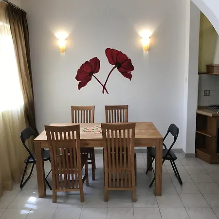 Сasa de vacaciones Swieqi Semi Detached Maisonette San Julián